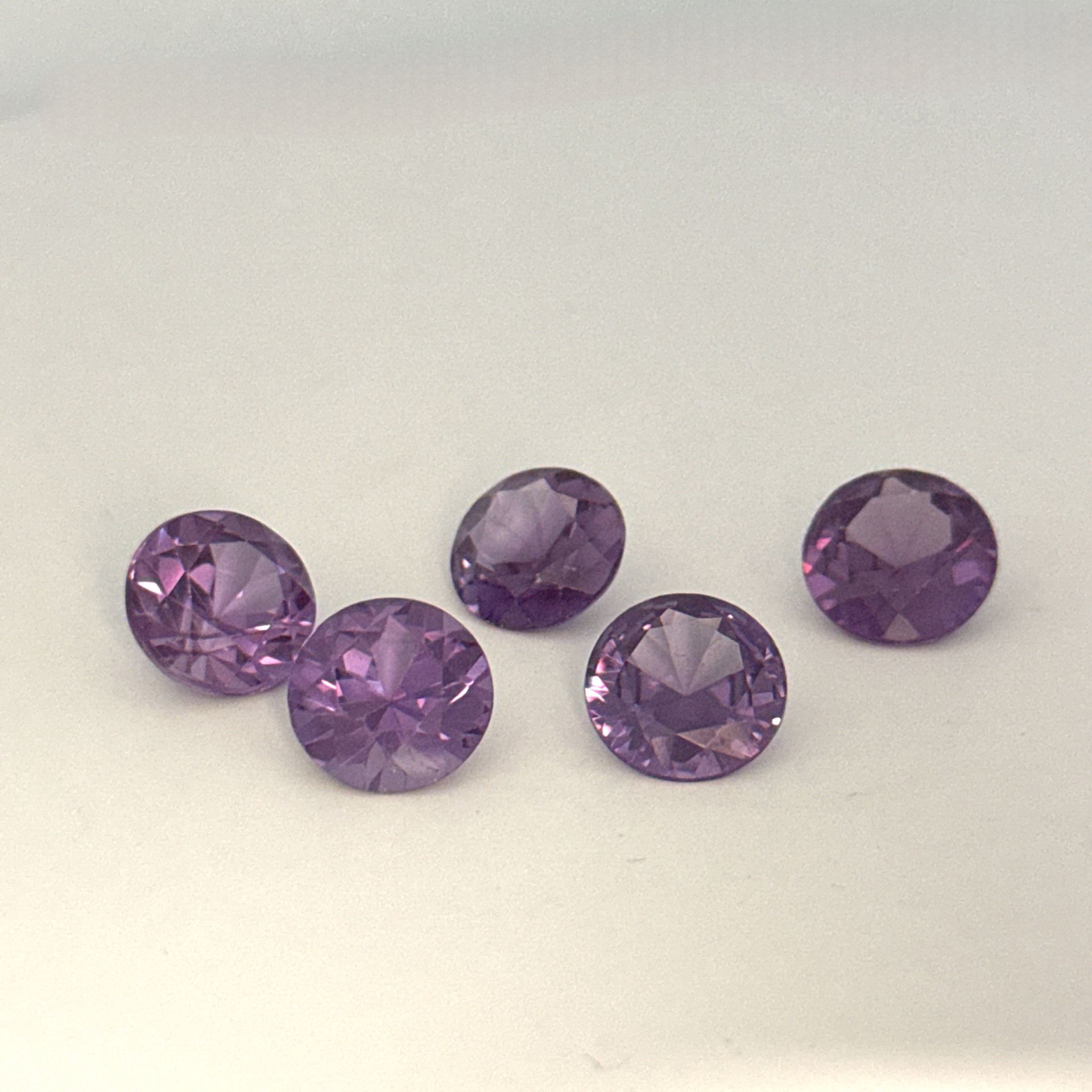Aleksandrit-laboratorijski 4,5 mm - Bel Diamonds