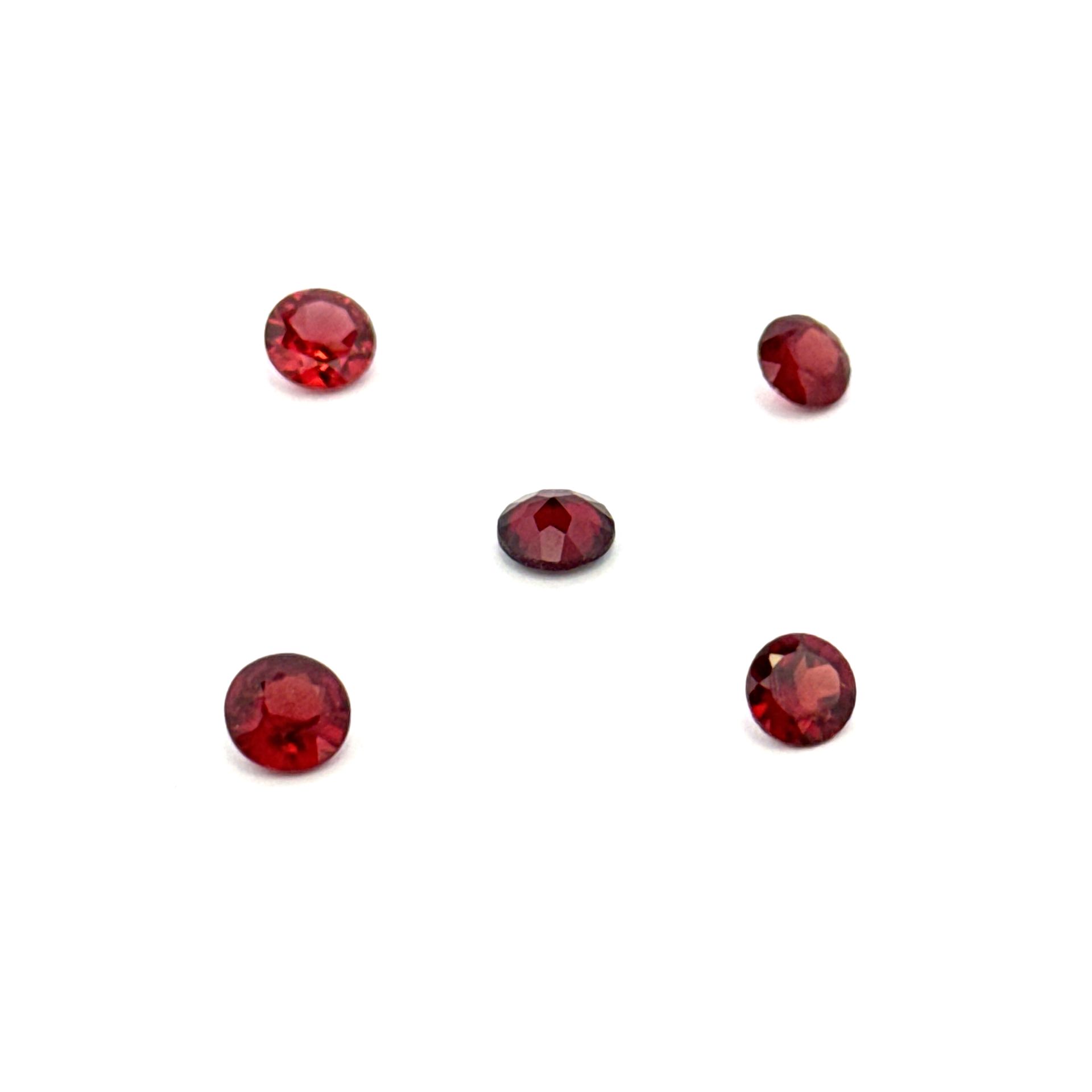 Granat-prirodan 4 mm - Bel Diamonds
