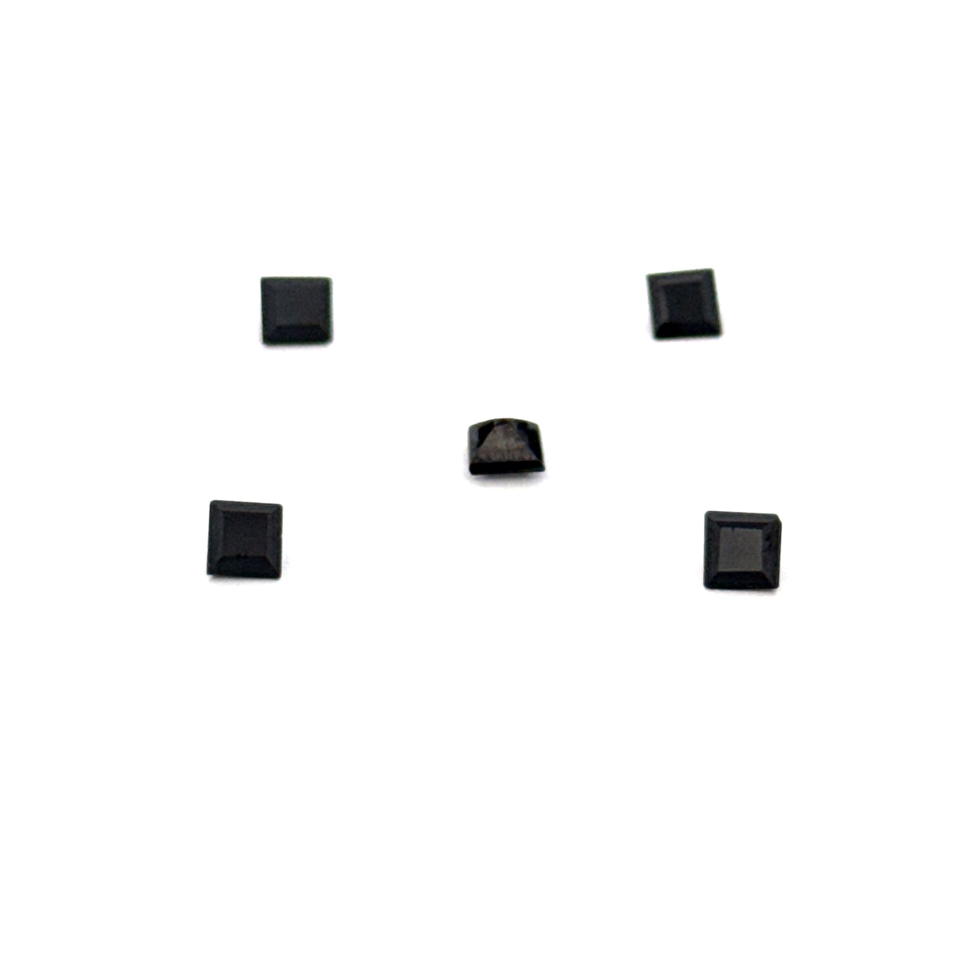 Crni safir 3x3 mm - Bel Diamonds