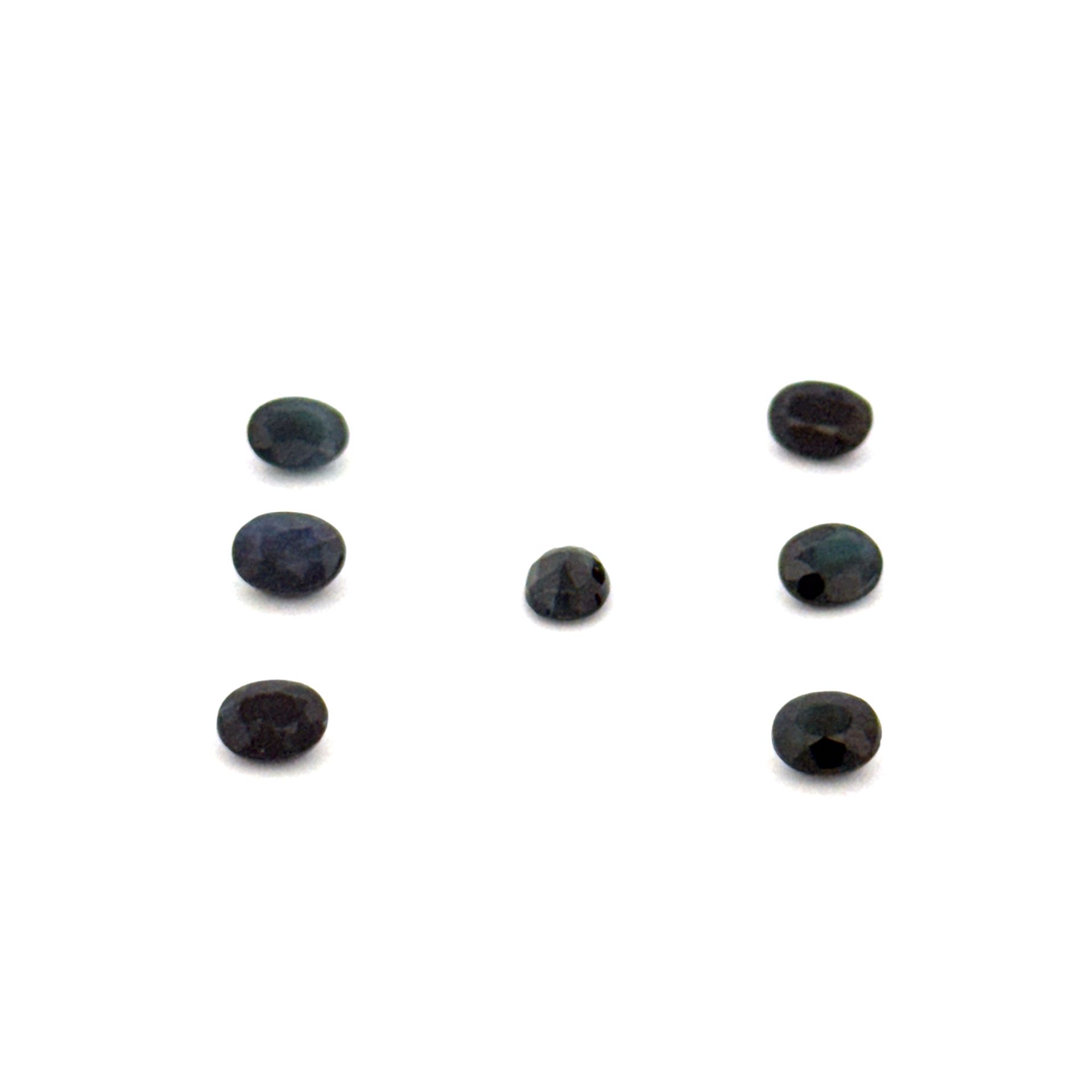 Crni safir 5x4 mm - Bel Diamonds