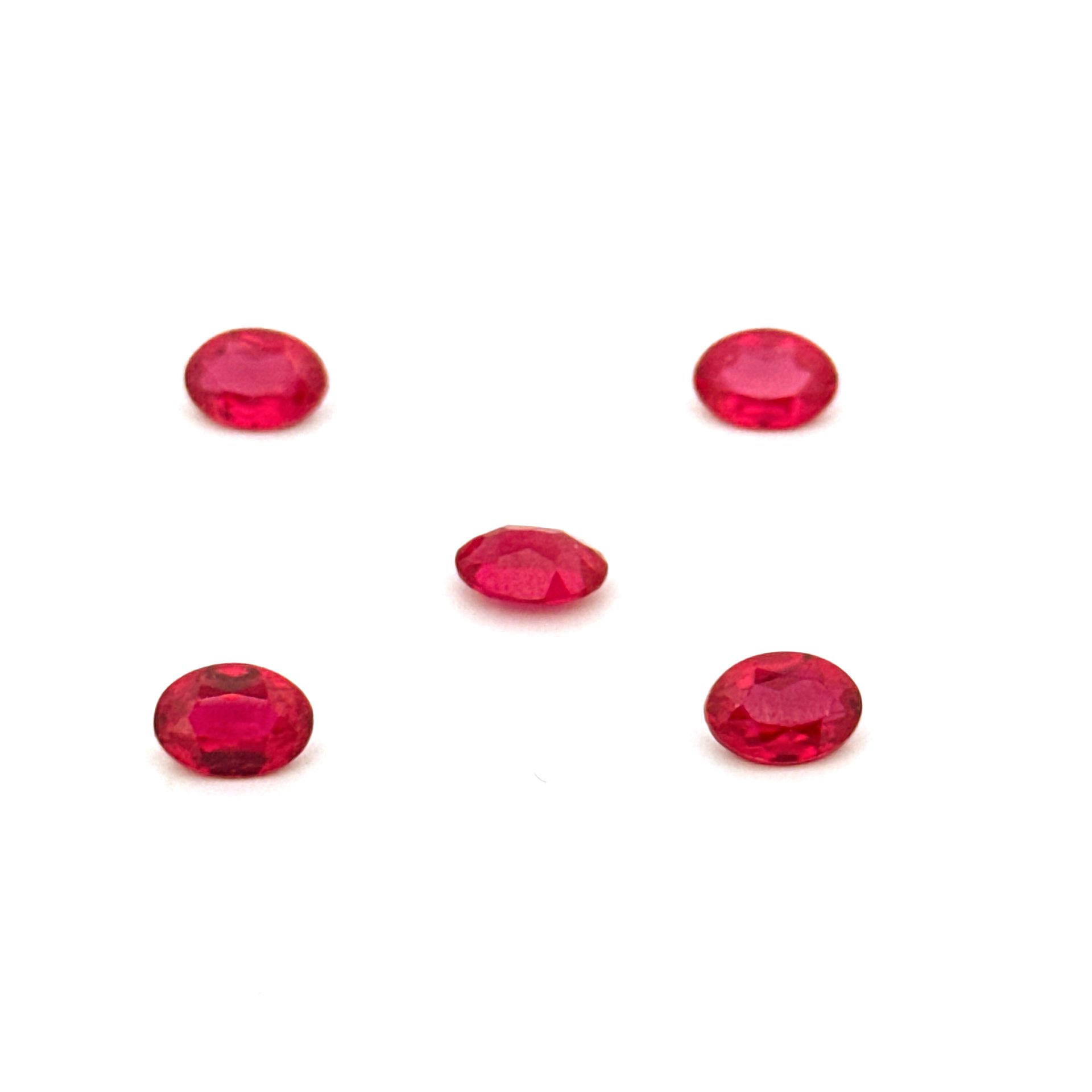Rubin 8x6 mm - Bel Diamonds