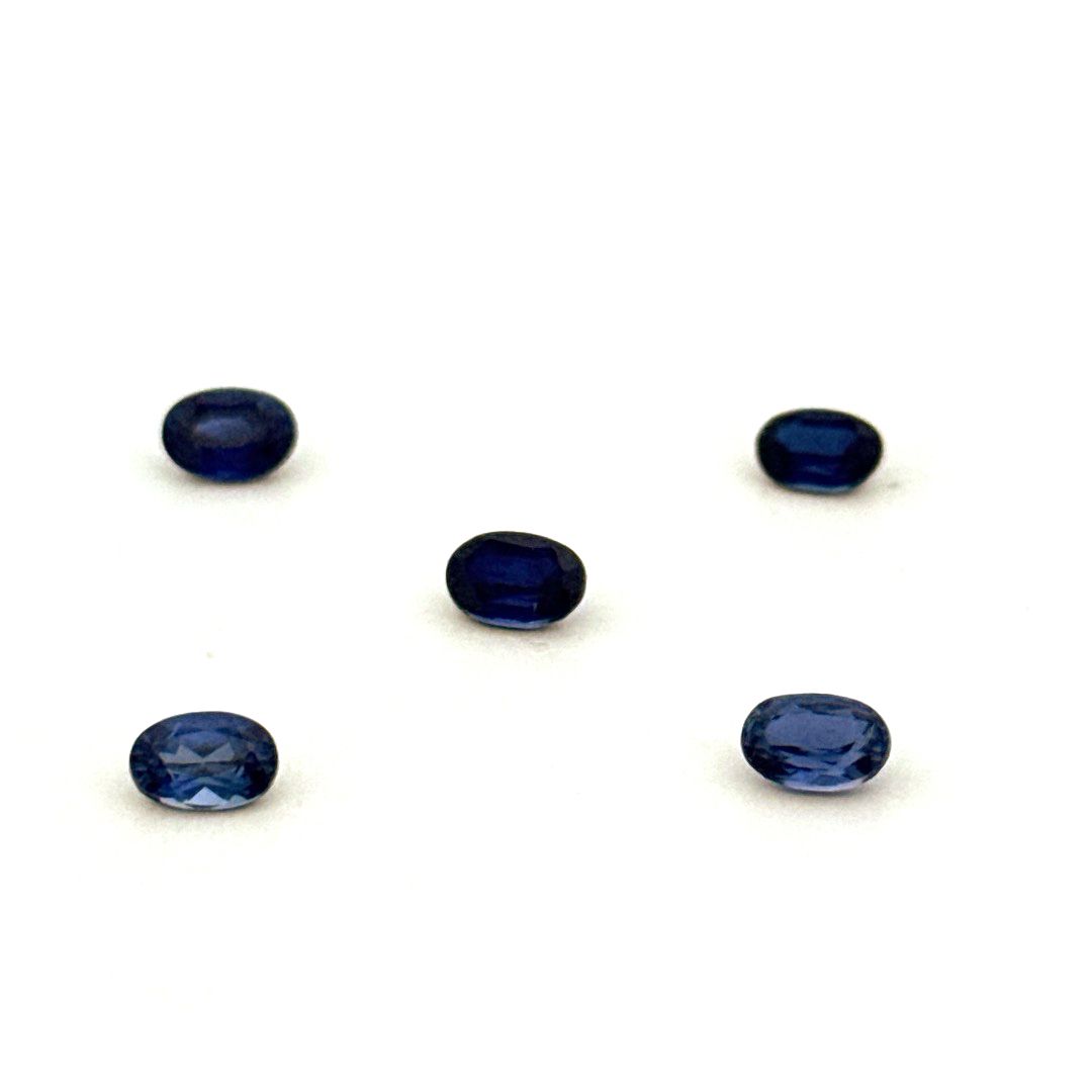 Plavi safir-laboratorijski oval(7X5)mm - Bel Diamonds